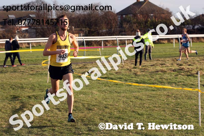 Senior mens North Eastern Cross Country, Redcar. Photo:  David T. Hewitson/Sports for All Pics